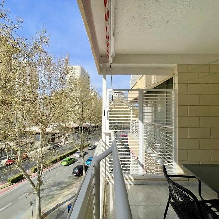 Magnificent Mediterraneo Apartment Бенидорм Екстериор снимка