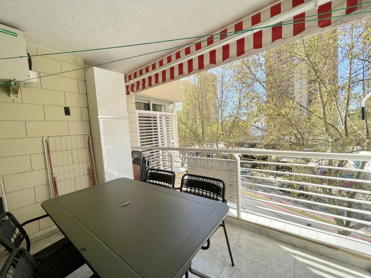 Magnificent Mediterraneo Apartment Бенидорм Екстериор снимка
