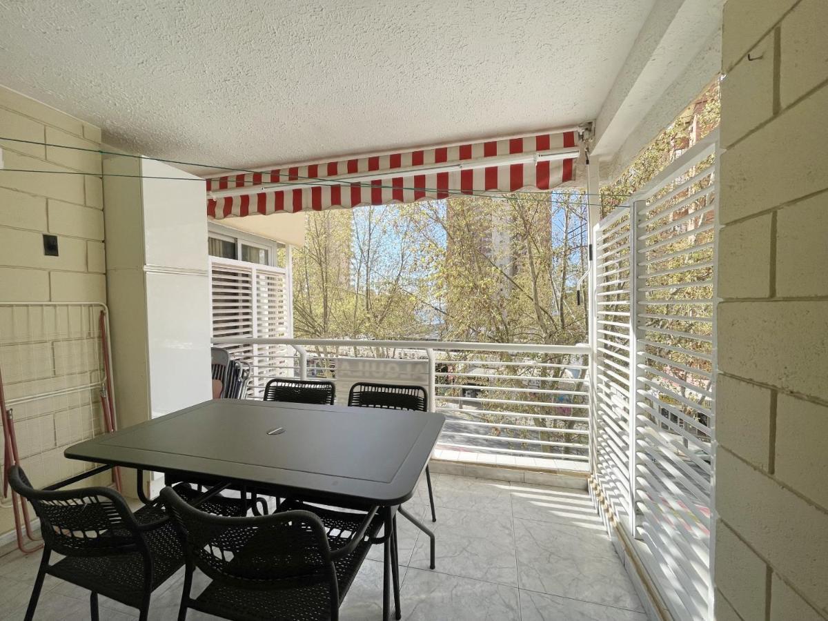 Magnificent Mediterraneo Apartment Бенидорм Екстериор снимка