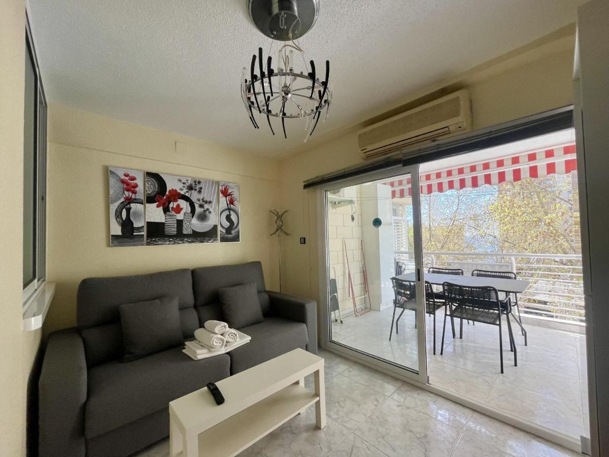 Magnificent Mediterraneo Apartment Бенидорм Екстериор снимка