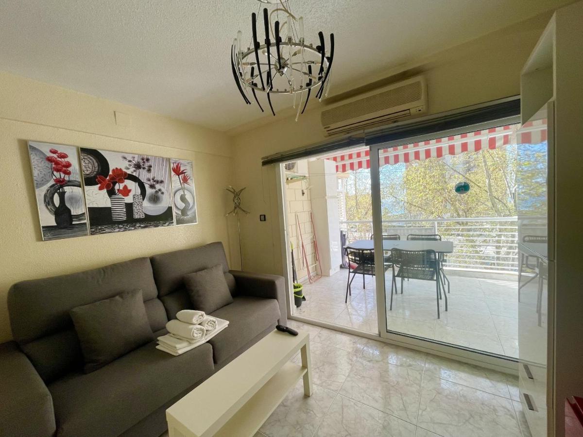 Magnificent Mediterraneo Apartment Бенидорм Екстериор снимка